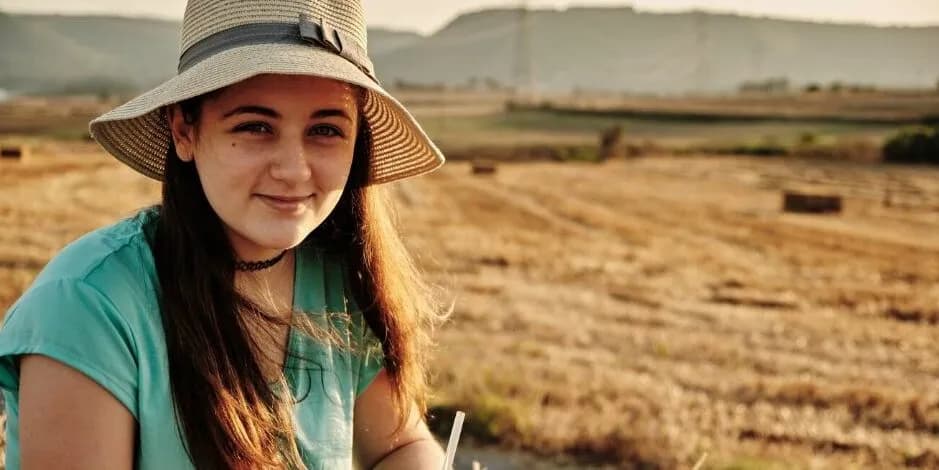 Kto może kupić działkę siedliskową? Poznaj kluczowe zasady i wyjątki