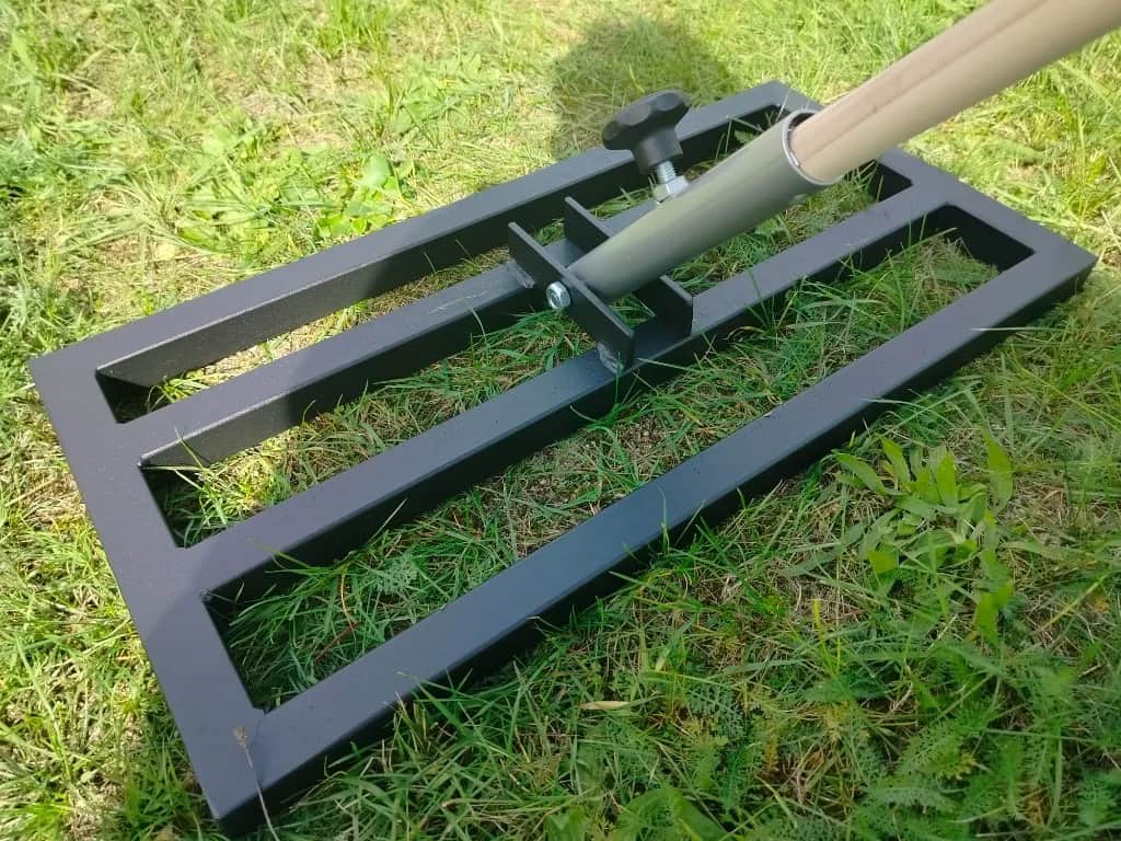 Jak zrobić ręczny niwelator terenu i uniknąć kosztownych błędów